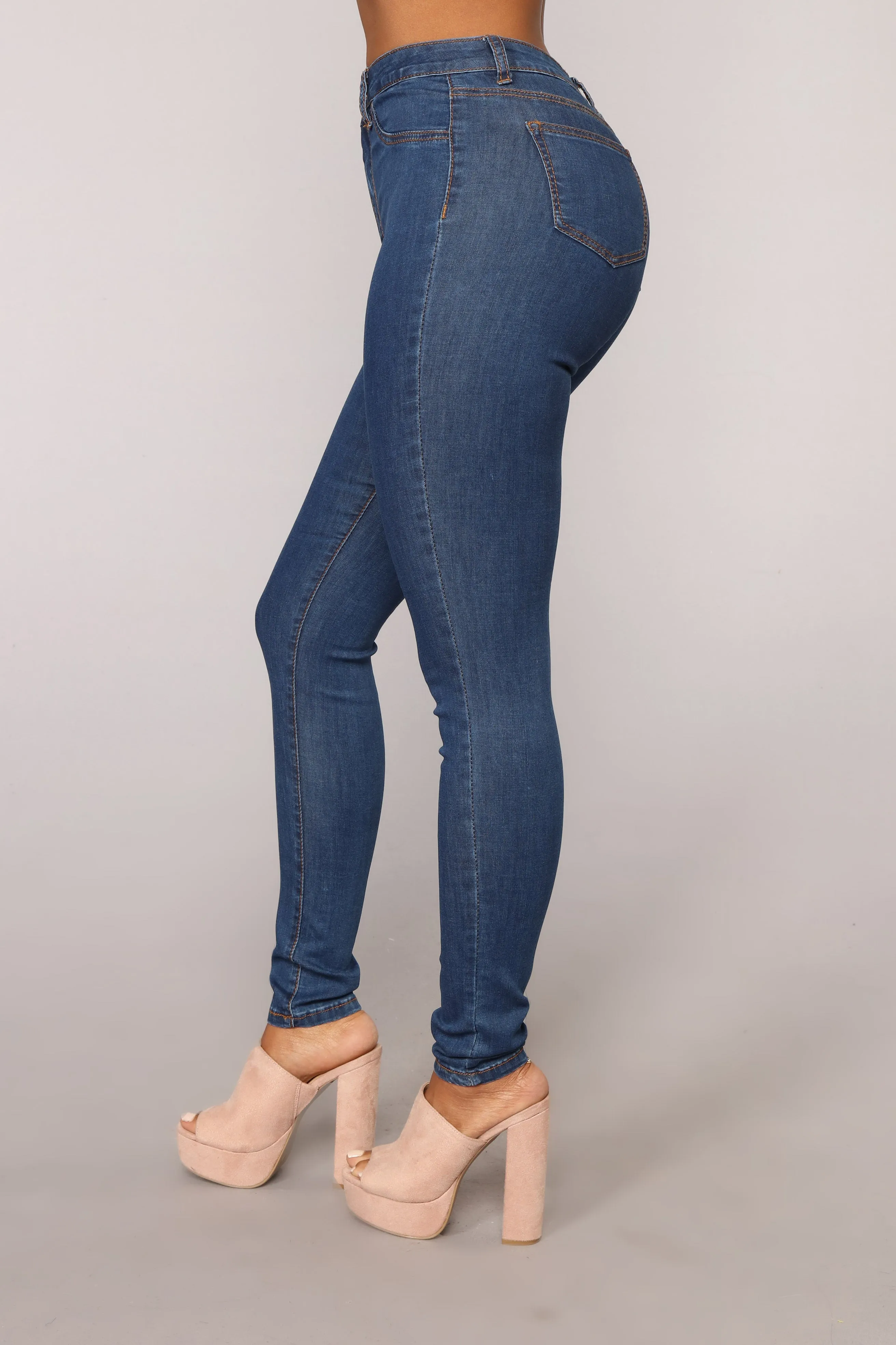 Bella High Rise Skinny Jeans - Medium Blue Wash