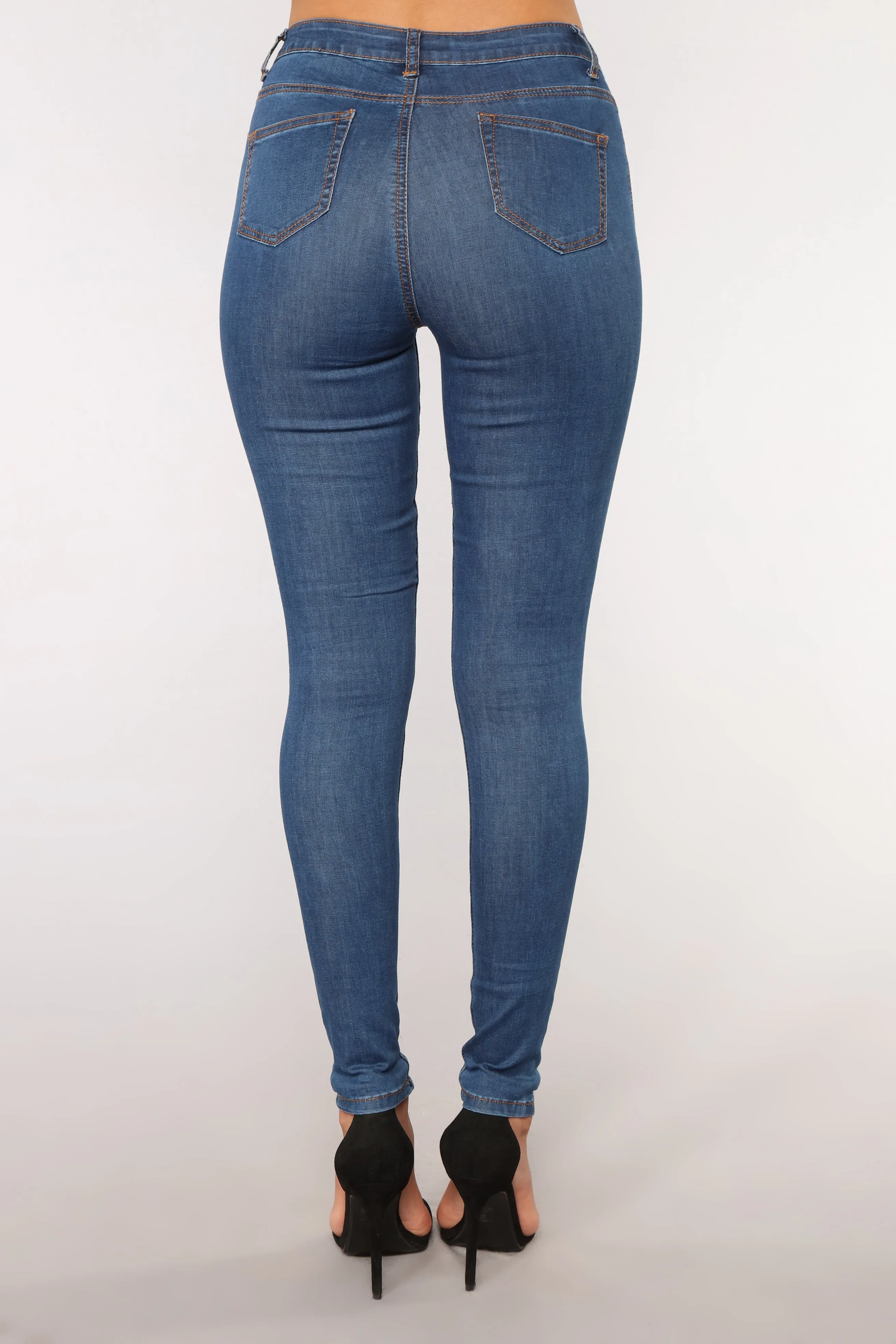 Bella High Rise Skinny Jeans - Medium Blue Wash