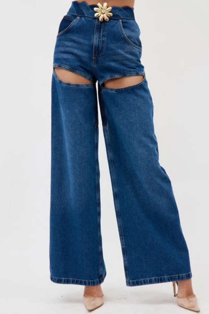 BerryBetty - Casual Patchwork Metal Accessories Decoration Contrast High Waist Regular Denim Jeans
