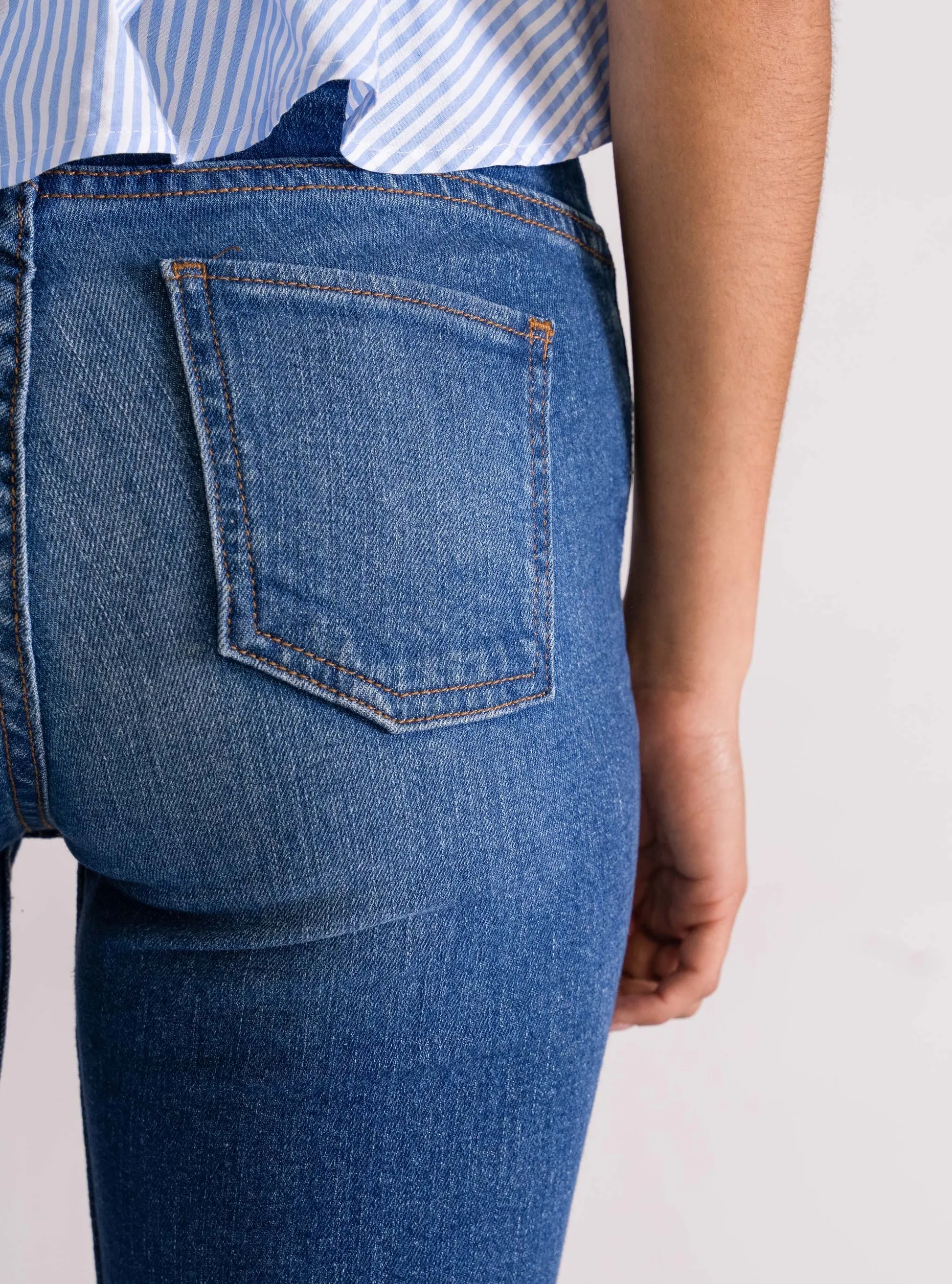 Boogie Wonderland Bell Bottom Jeans, Azul Claro