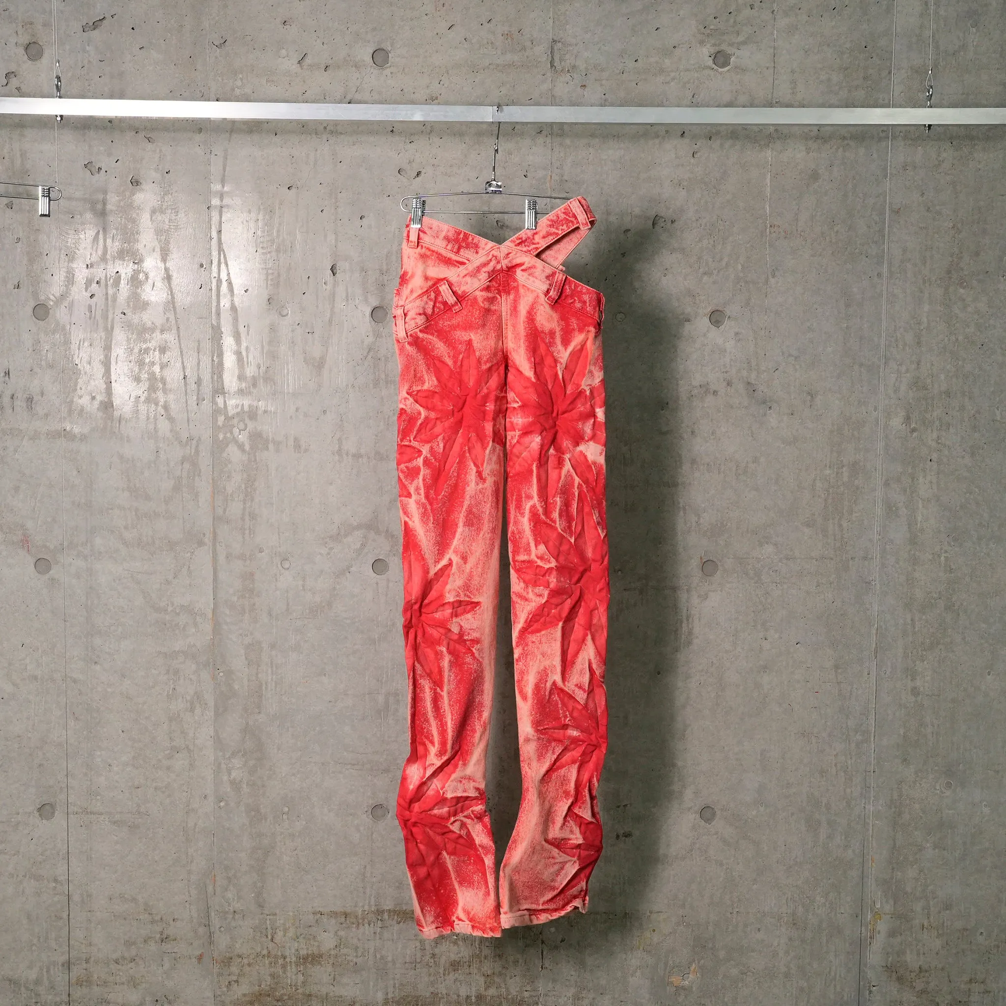 FLOWER BELL BOTTOM ASYMMETRIC SKINNY JEANS / WEATHERED RED