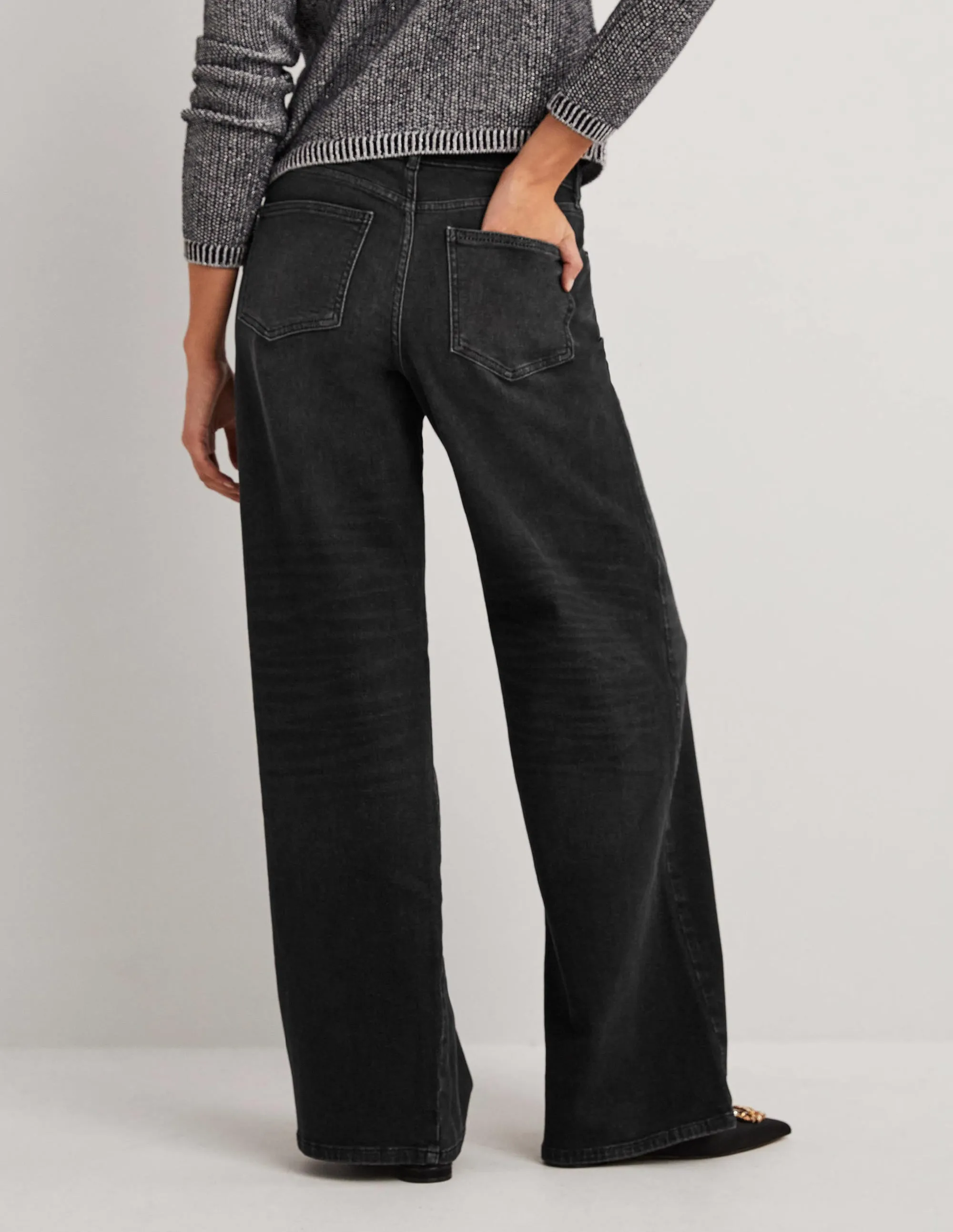 Low Rise Wide Leg Jeans-Black