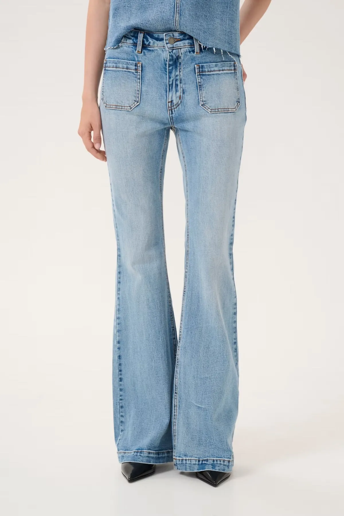 My Essential Wardrobe Dango High Waist Bootcut Light Blue Retro Wash